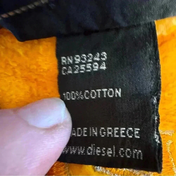 Diesel Women’s Orange Sweatshirt “Diesel Rocks” On Back Size Small - Picture 6 of 8